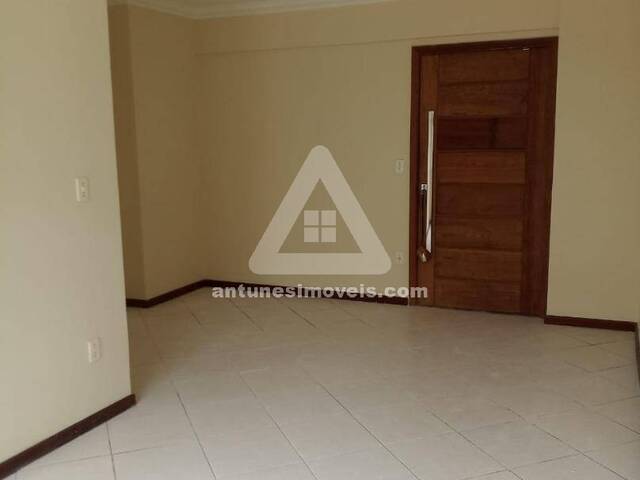 Apartamento para Venda em São Pedro da Aldeia - 2