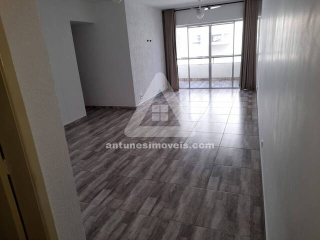 #AP0041 - Apartamento para Venda em Cabo Frio - RJ