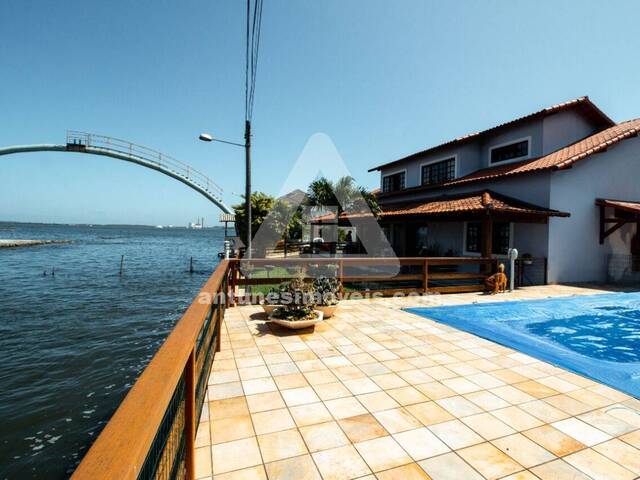 #CA0130 - Casa para Venda em Cabo Frio - RJ