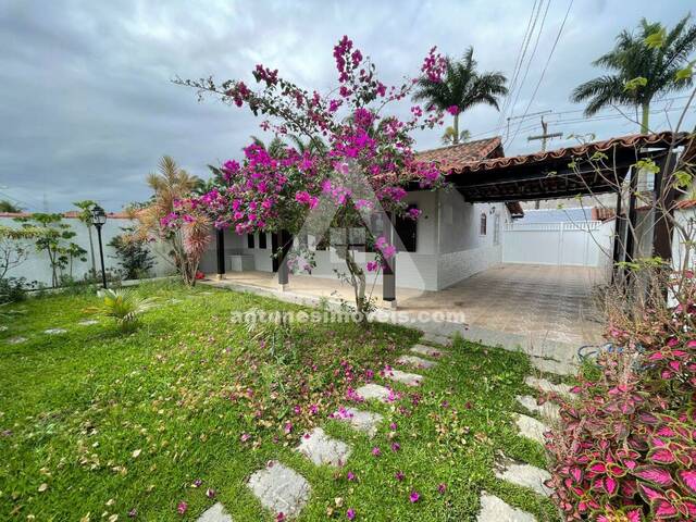 Casa para Venda em Iguaba Grande - 2