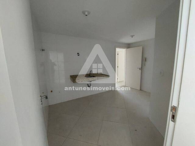 Apartamento para Venda em Araruama - 3