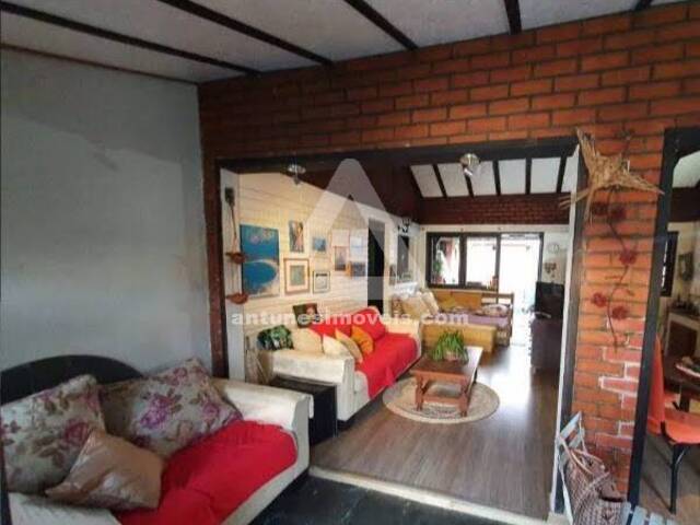 #183 - Casa para Venda em Cabo Frio - RJ - 2