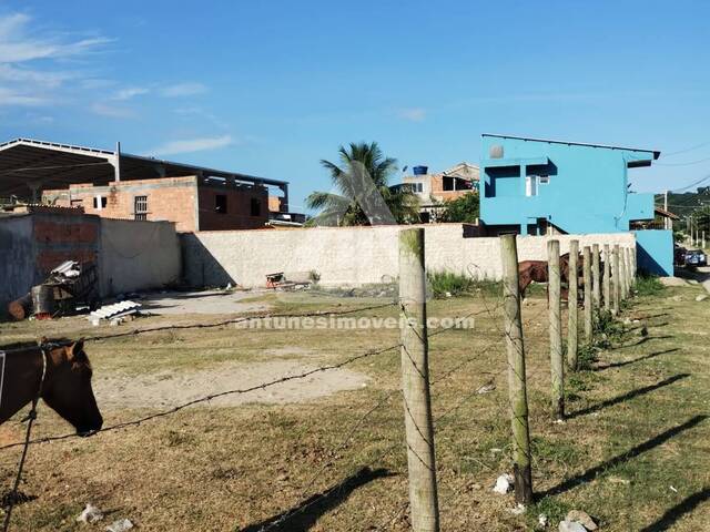 Área para Venda em Cabo Frio - 2